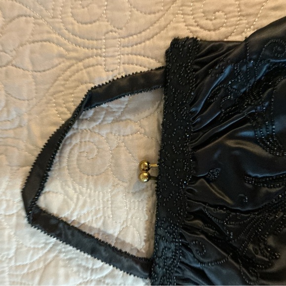 Rare Vintage 1960s Frances Hirsch Black Beaded Bag Clutch w/ Kisslock Closure - Picture 9 of 10